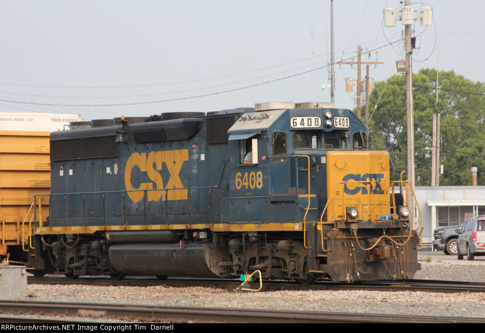 CSX 6408 working in the yard